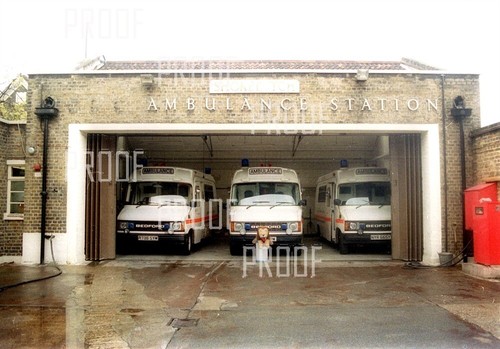 Three 1990s london ambulances - london,