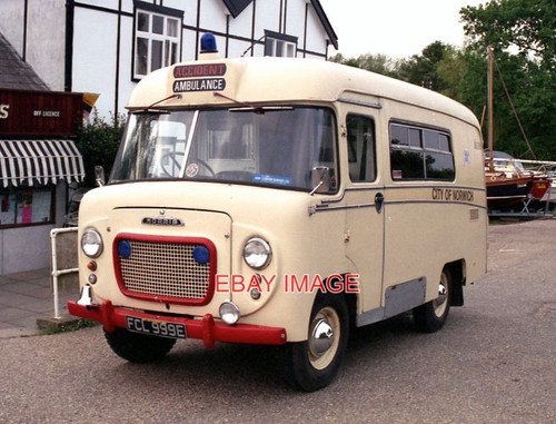 Photo morris ld5w - morris, ambulance