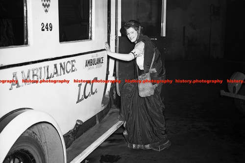 F014933 ambulance indian - f014933,
