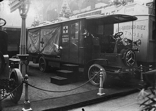 Ambulance the red cross - ambulance,